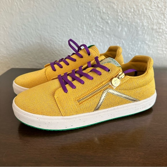 NWOT Womens Kokolu Comfort Knit Yellow Sneaker Size 10 - Picture 5 of 11